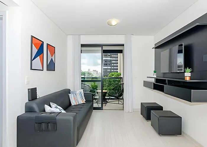 Dois quartos, lindo, garagem, Condomínio Clube Sky by UROOMS
